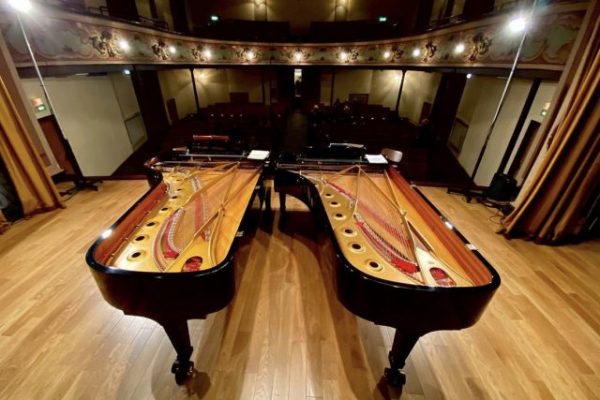 Sala Greppi-Twin Steinway